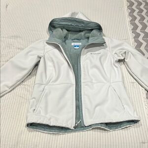 Columbia Women's White Hooded Jacket